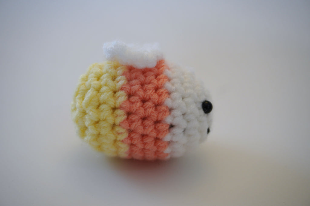 Mini Holiday Bee - Handmade Amigurumi Plushie