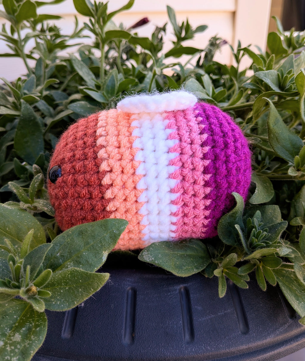 Holiday Bee - Pride Collection - Lesbeean Pride